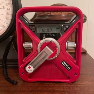 Eton Red Cross emergency radio